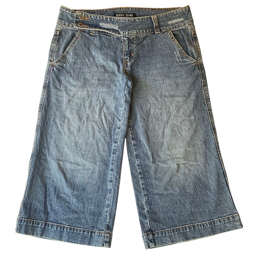 Guess Jeans Women Denim Shorts size 31 Blue Straight Leg Mid Rise Knee Length